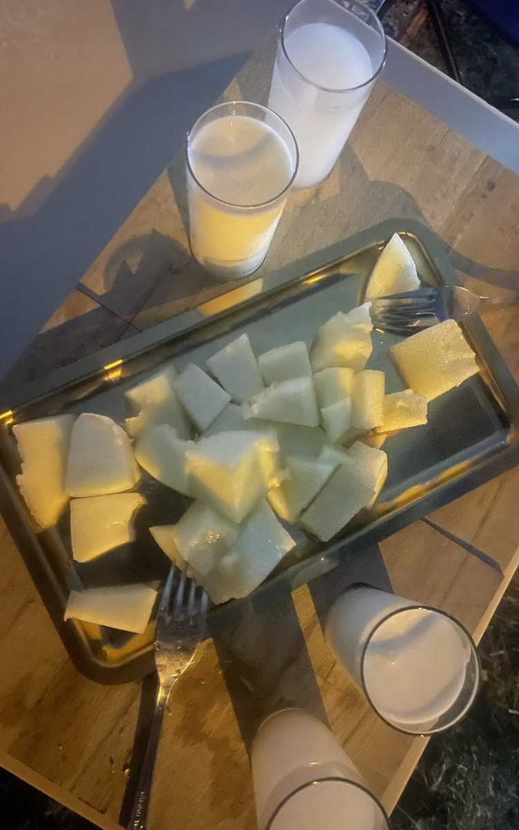 Hande Hakan tweet media