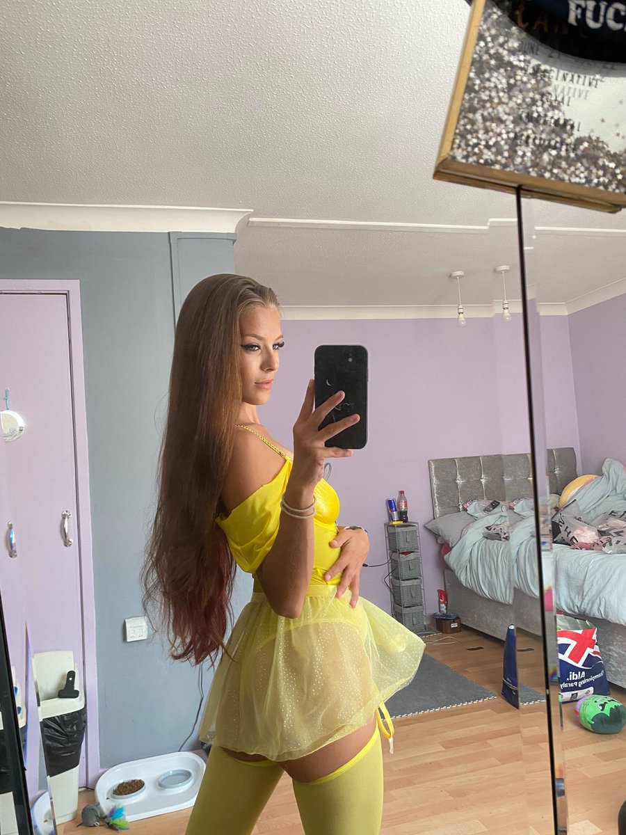 Wanna be the beast to my belle 👸🏽