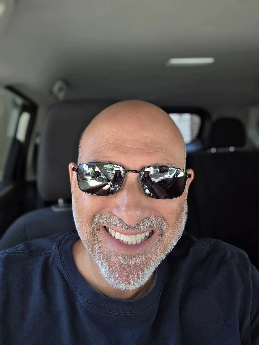 Saturday smile. Low key day. No plans until dinner out with friends. How are you doing? What's making you smile today?