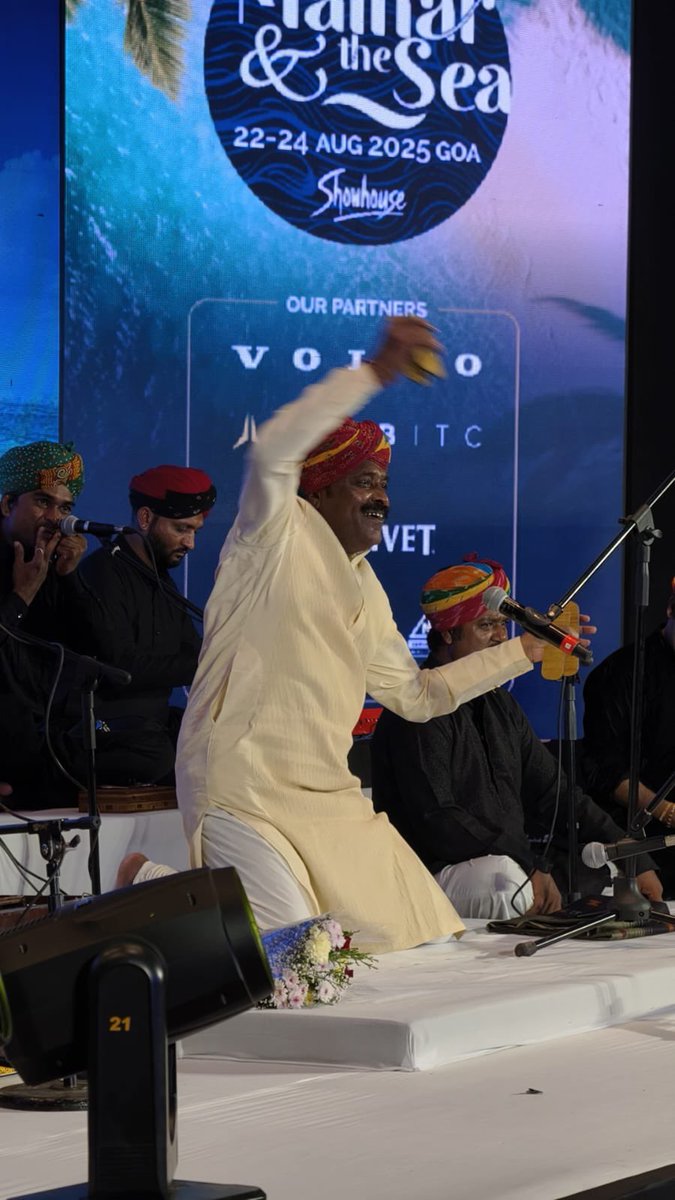 A glimpse from magical evening at #MalharAndTheSea 
Music, vibes, and memories in the making.

#ITCGoa #Goa2025 #Musication #ShowhouseOriginal #livemusic #entertainment #malharandthesea
<a href="/theomerhaidar/">Omer Haidar</a> <a href="/ITCGrandGoa/">ITC Grand Goa</a> <a href="/ITCHotels/">ITC Hotels Ltd</a>