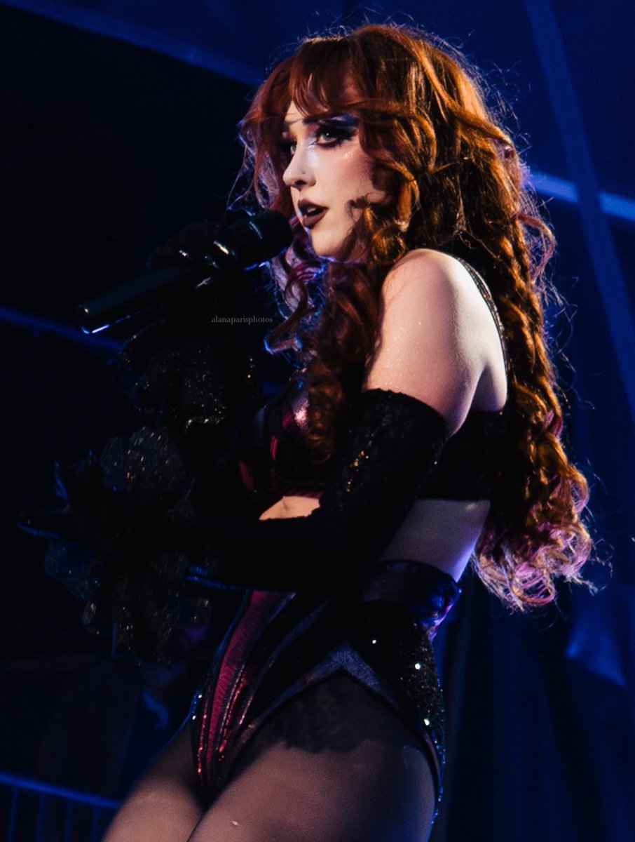 no one has ever looked this good btw ♡