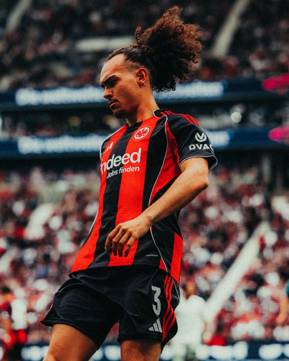 Wieder zuhause. Erster Heimsieg.🦁🦅❤️‍🔥