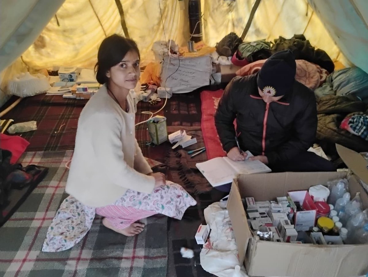 NDRFHQ's tweet image. 📍Shri #Manimahesh Ji Yatra, Chamba (HP)
🔶@14NDRF provided medical assistance/treatment to 89 pilgrims(73M, 14F, 2 Children) at NDRF Medical Camp, Gaurikund
🔶All patients in stable condition
🔶Teams are working round the clock to ensure safety &amp;amp; medical support for all pilgrims