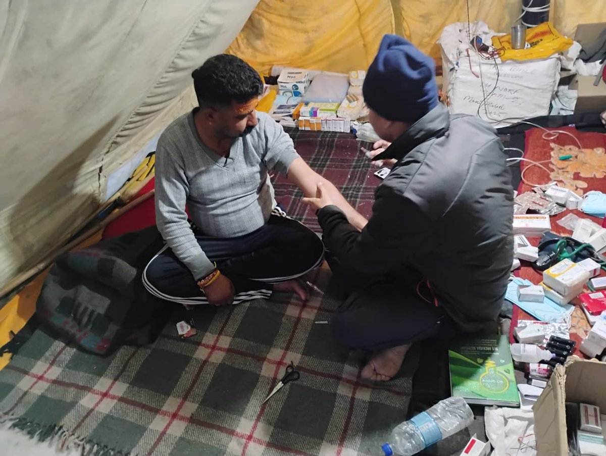 NDRFHQ's tweet image. 📍Shri #Manimahesh Ji Yatra, Chamba (HP)
🔶@14NDRF provided medical assistance/treatment to 89 pilgrims(73M, 14F, 2 Children) at NDRF Medical Camp, Gaurikund
🔶All patients in stable condition
🔶Teams are working round the clock to ensure safety &amp;amp; medical support for all pilgrims