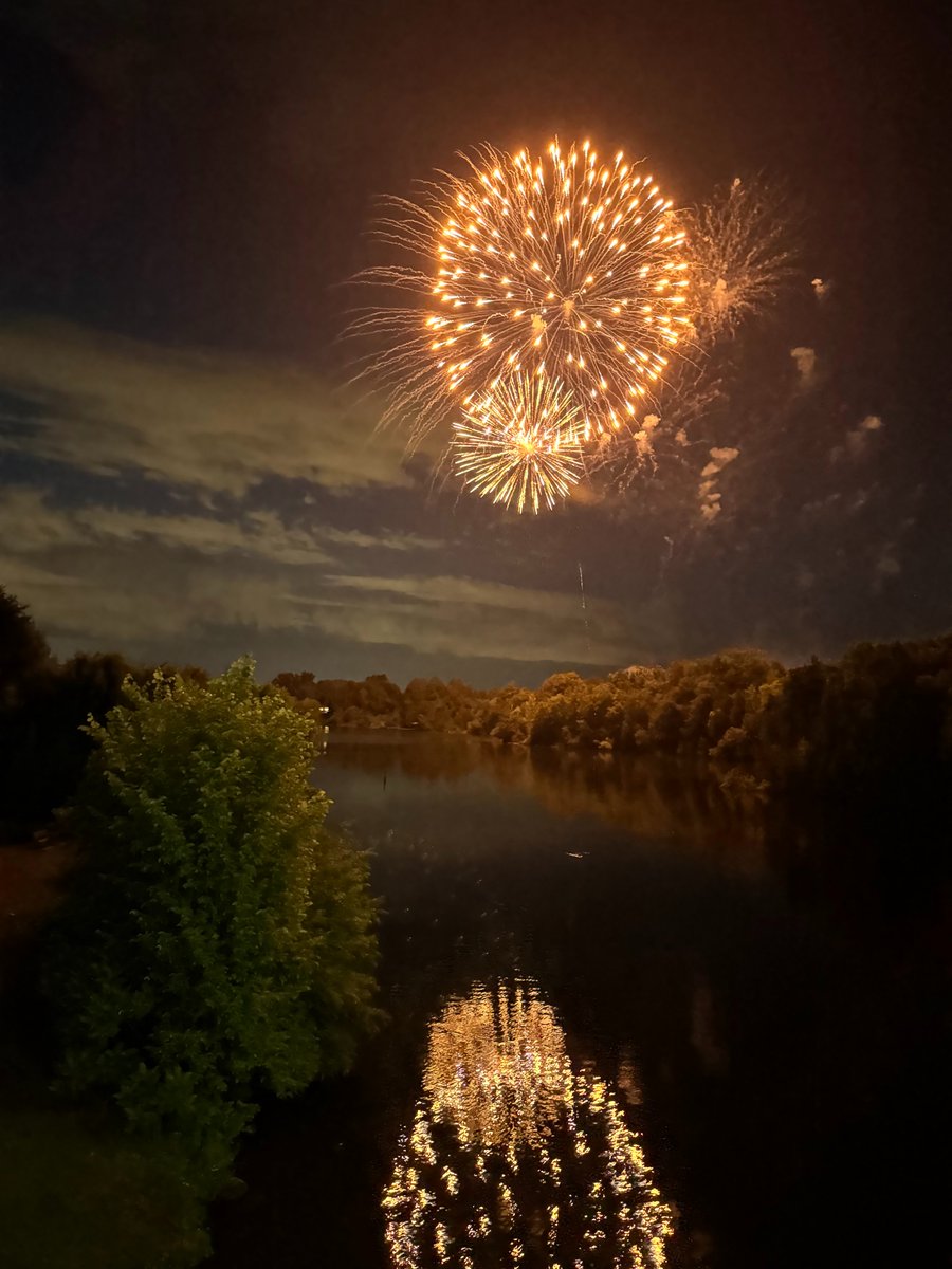 Thanks again to our Fireworks Sponsors: myriversidesouth.com <a href="/Urbandale/">UrbandaleConstruction</a> <a href="/RichcraftGroup/">Richcraft Homes</a> <a href="/HNhomesottawa/">HNhomes</a>. Your support made the finale of our Canada Day event possible!