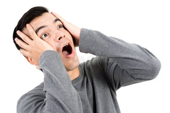 Yılda 12 aidat ödüyoruz, sendikaları ise 2 yılda 1 görüyoruz.
Nasıl görüyoruz? 
Birini tek mikrofonla diğerini Afrika'da görüyoruz. 
 Bu hesap tutmuyor! 

SendikaAidatları Düşürülsün