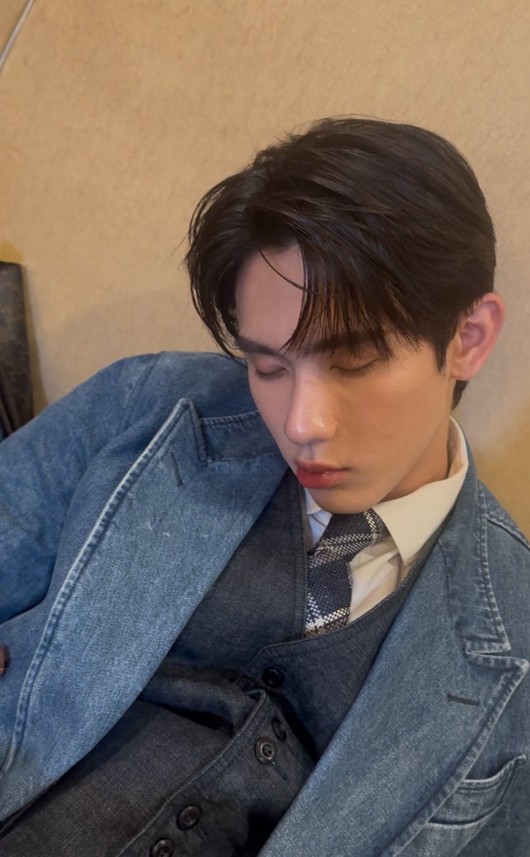 <a href="/fforcejs/">พี่อาร์ค (ฟอสสึ) ⚙️ (P’ARC) CE45</a> ฝันดีจุ้บ
#PERFECT10LINERSFMinMANILA