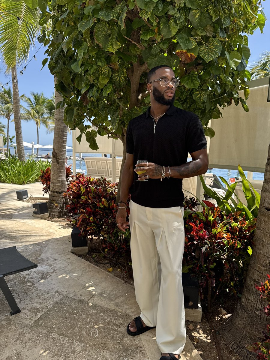 Markeis 🍃 tweet media