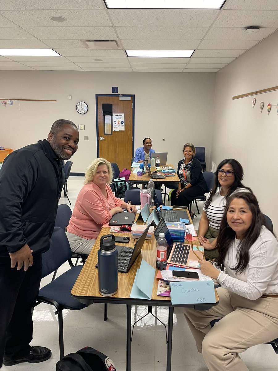 LearningwAudrey's tweet photo. 🌟 What a wonderful day with our new SCE Reading teachers! 🌟 Their motivation and passion for supporting students is inspiring. They are off to an amazing start, and we can’t wait to see all they accomplish this year! 📚✨ @nisdmsela https://t.co/AcA6kjIsRi
