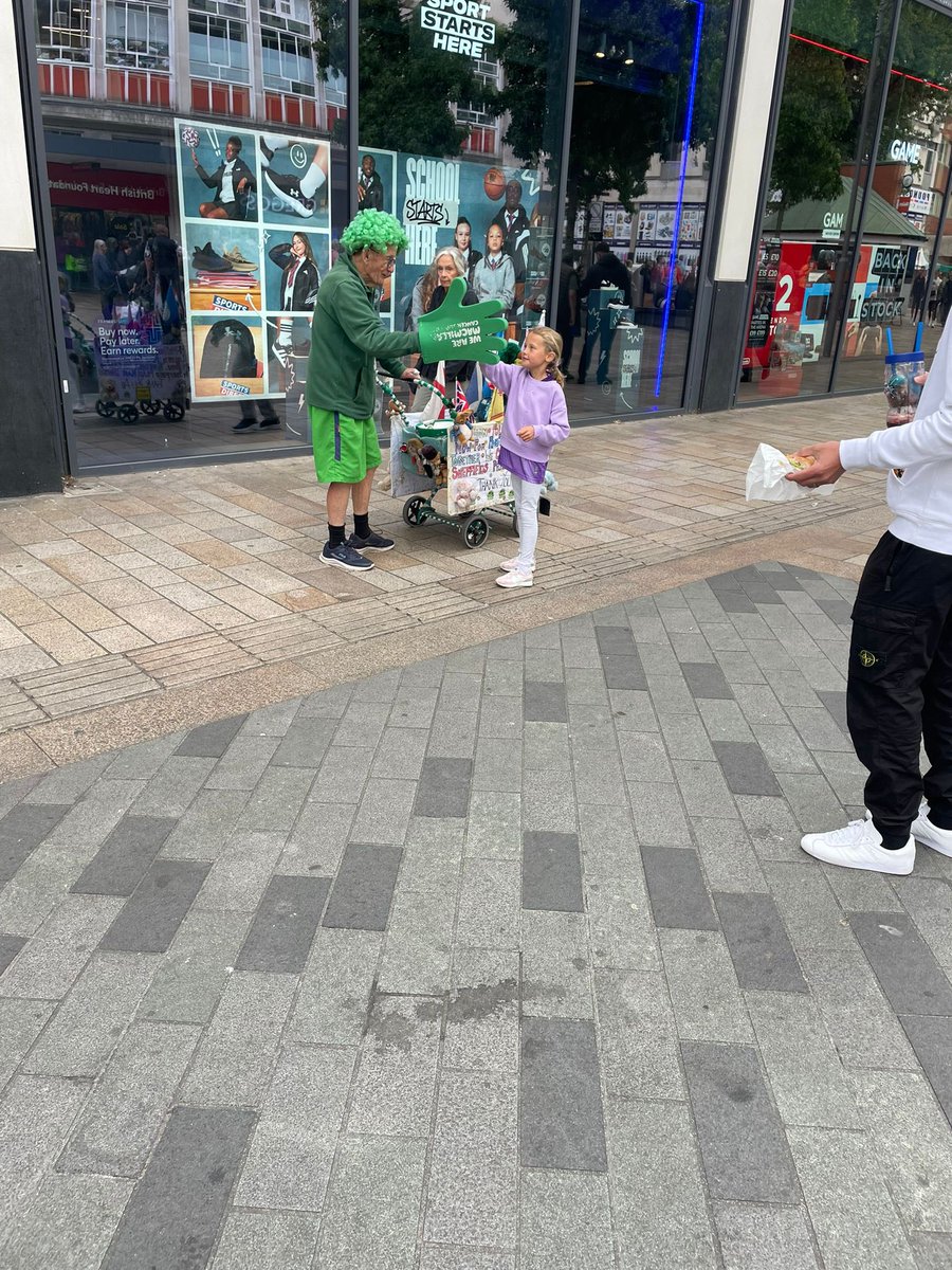 Luke Russon tweet media