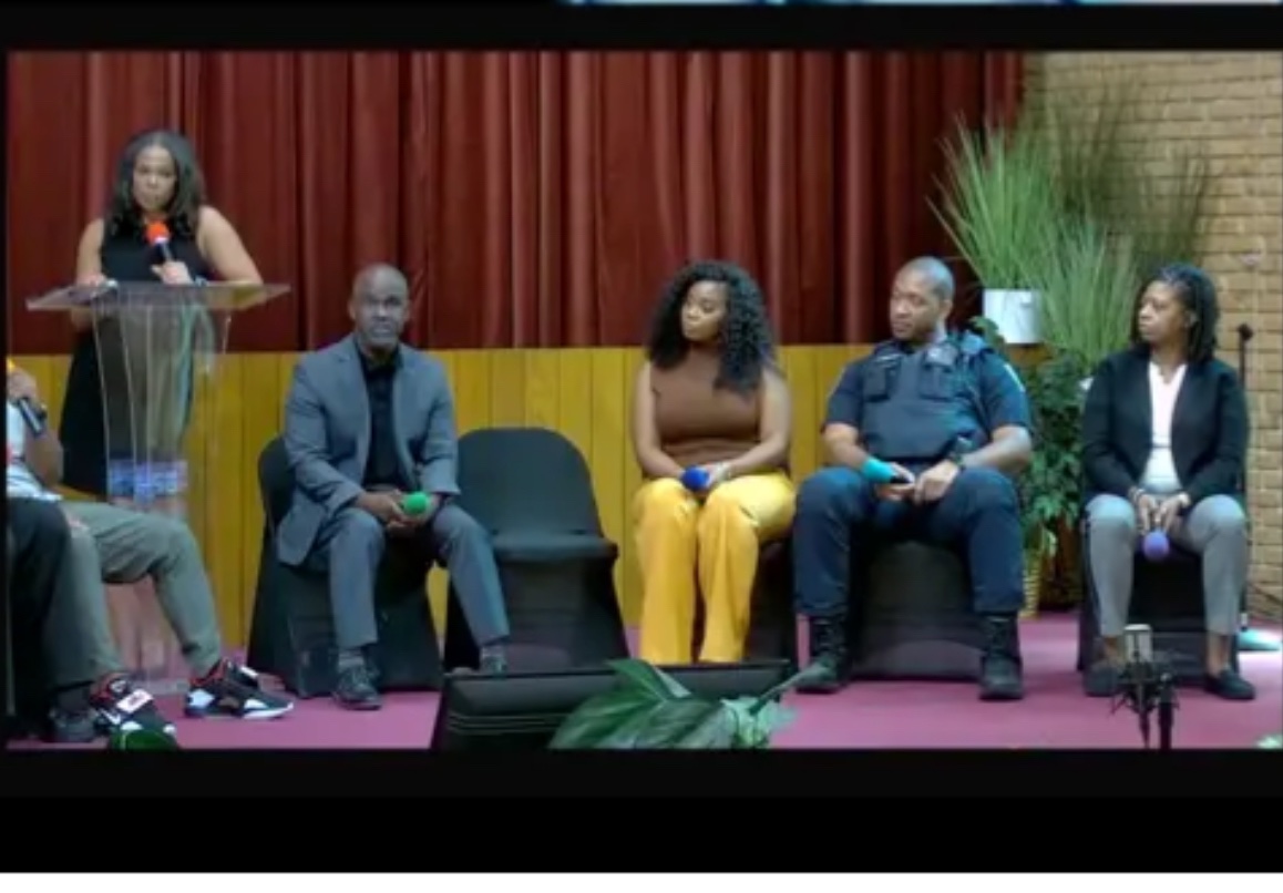 Tracee Ragland tweet media