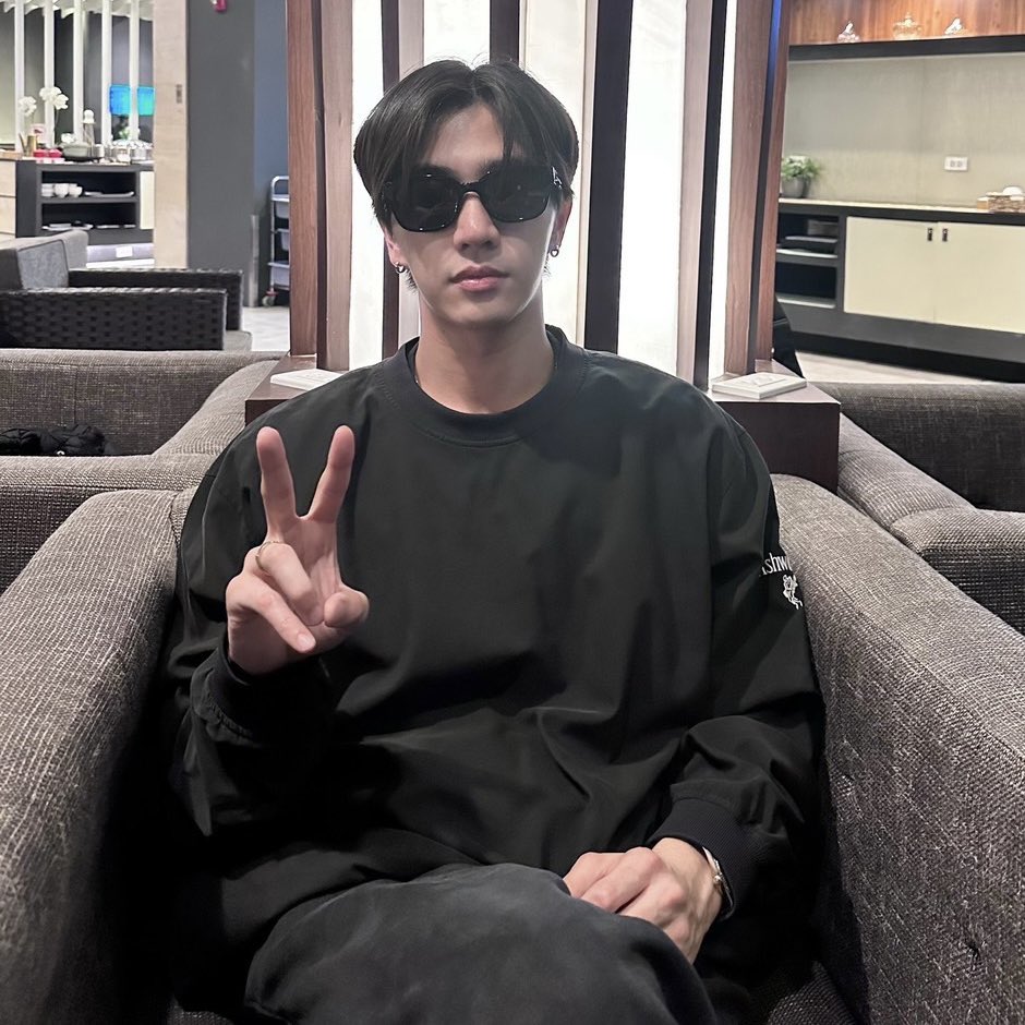 เฟ้ว 🍎 tweet media