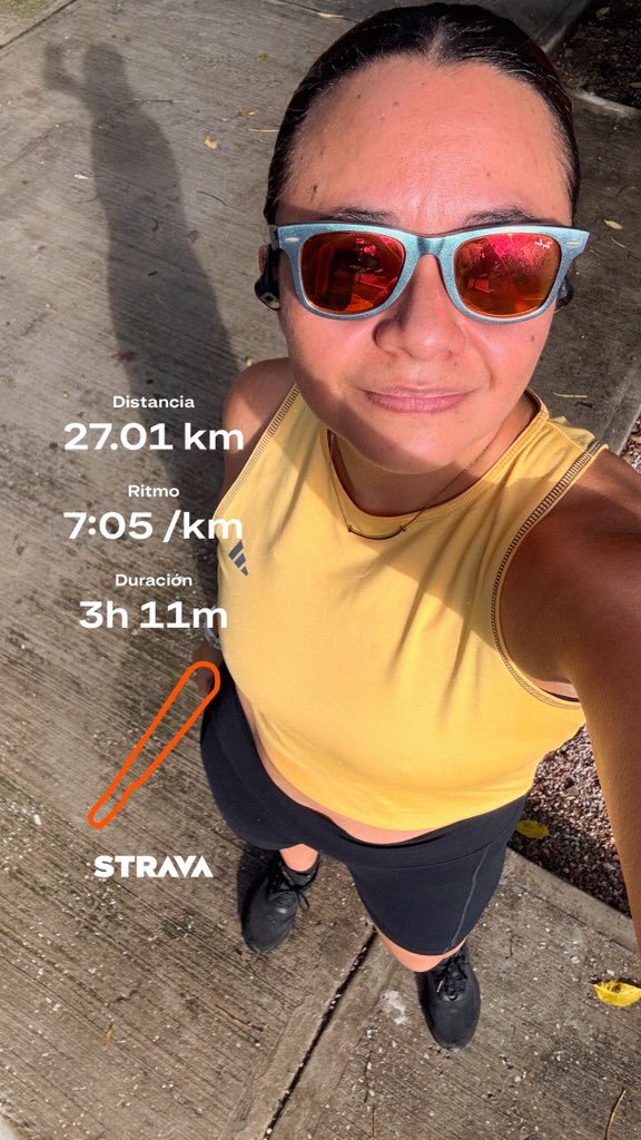 Este es el ejemplo perfecto de estar muerta, pero viva. 

Hoy fueron 27 km y ya vamos por las últimas distancias. 

Ahora sí… a disfrutar el fin de semana. 😎