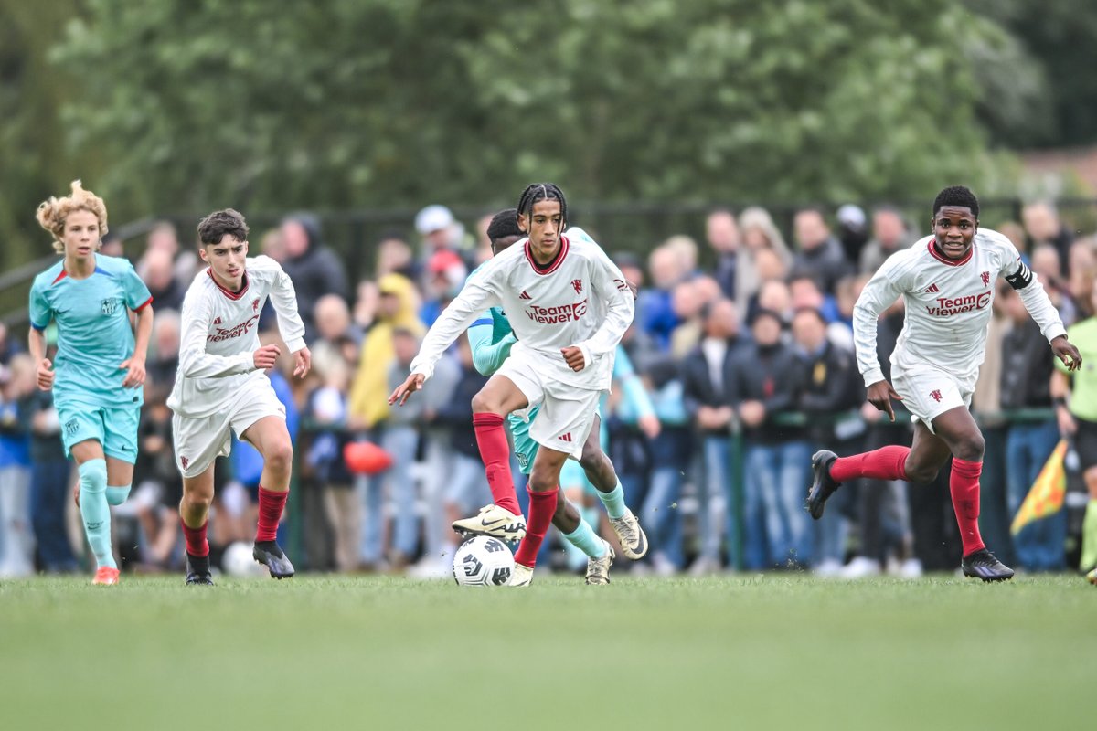 academyarenaUTD's tweet image. JJ Gabriel&apos;s game has developed so much in only 1 year

Watching him at the KDB Cup as a 13yo vs now, he is so much more explosive and dangerous. Everything looks more fluid and natural. Long way to go but he already looks more than comfortable at Under-18s level.