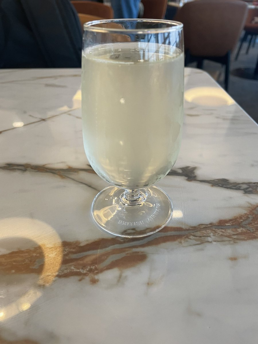 Terminal 5 north lounge for <a href="/SueJ1973/">My lovely horse 🐎</a> 🥂