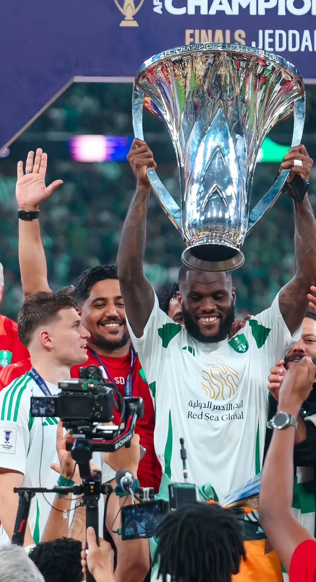 a28ill's tweet photo. السووبرر النخبوييي 💚💚

                #نهايي_كاس_السوبر_السعودي https://t.co/EFpUYuGYxQ