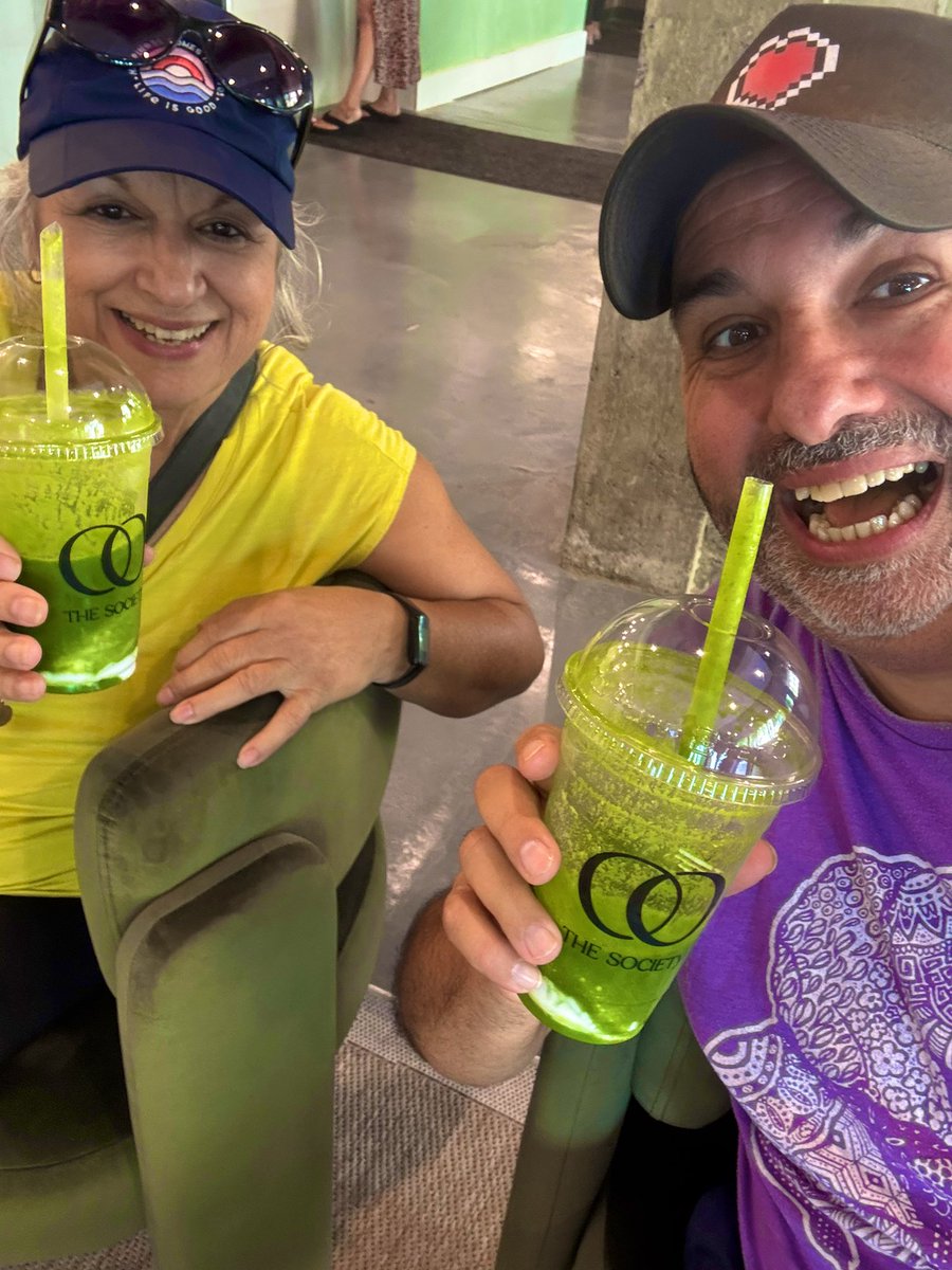 We love a good set of #CheechAdventures ☀️😊🏆🌈🤲🏼