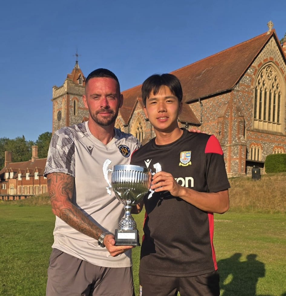 Nigel James Coaching (@nigeljameselite) on Twitter photo A great week for our player Taehyun Kim…last Sunday captaining the u18s to their first silverware of the season, today making his debut for <a href="/KingstonianFC/">Kingstonian FC</a> first team! Former u18 Sonny Dyer also making his debut today 🙌🏼
Congratulations lads, keep working hard ❤️⚽️ A great week for our player Taehyun Kim…last Sunday captaining the u18s to their first silverware of the season, today making his debut for <a href="/KingstonianFC/">Kingstonian FC</a> first team! Former u18 Sonny Dyer also making his debut today 🙌🏼
Congratulations lads, keep working hard ❤️⚽️