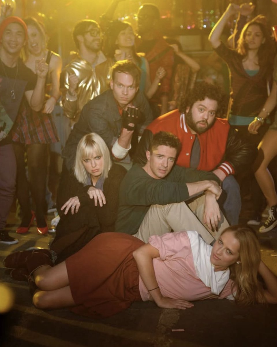 atomictom's tweet image. 🎬 Throwing it back to when our cover of “Don’t You Want Me” lit up the big screen in Take Me Home Tonight — starring Topher Grace, @AnnaFaris, @mrdanfogler &amp;amp; @teresapalmer.

Still one of our favorite moments on film.