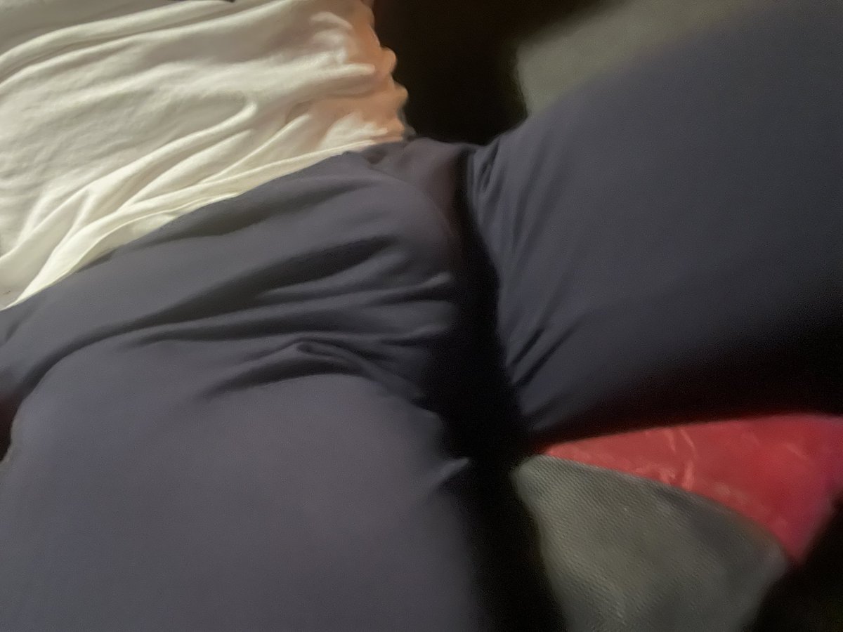 Otobüste yanına böyle oturdum. 
Bulge sefası, alın bakalım. 
#bulge #meninpublic #publicfun #busfun