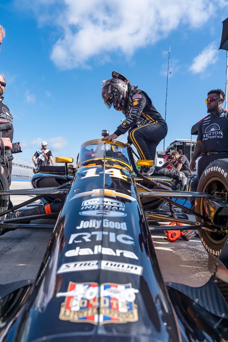 Climb in for quali! 

Santino is almost up, 14th in the order in the No. 14 <a href="/PhxInvestors/">Phoenix Investors</a> <a href="/TeamChevy/">Chevrolet Racing</a>!