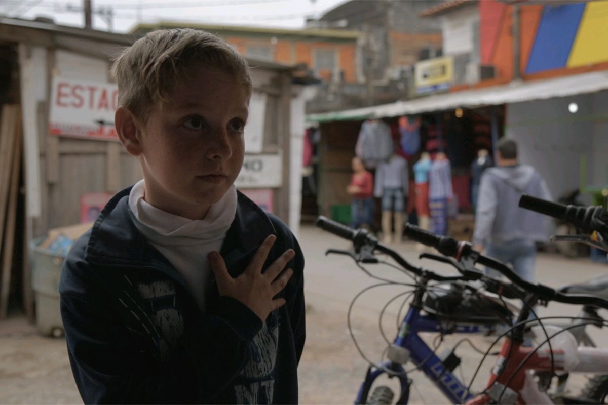 Tiempo Argentino (@tiempoarg) on Twitter photo 📹 “El príncipe de Nanawa”: un niño frente a cámara y diez años de ternura, crisis y transformación.
✍🏽 <a href="/dlerer/">Diego Lerer</a> | buff.ly/6gGYOPi 📹 “El príncipe de Nanawa”: un niño frente a cámara y diez años de ternura, crisis y transformación.
✍🏽 <a href="/dlerer/">Diego Lerer</a> | buff.ly/6gGYOPi