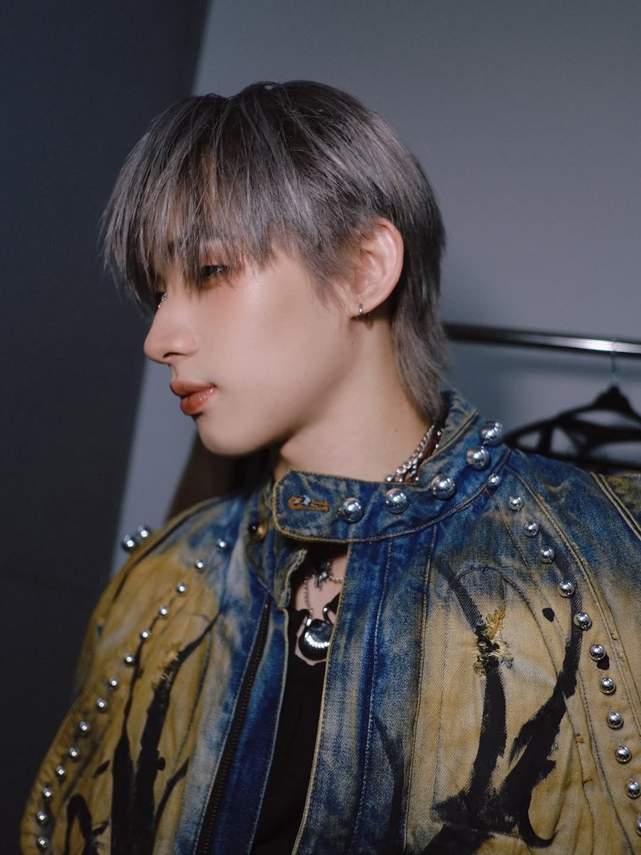 🍦IG — jakkra_makeupsurgemarque Posted
🗓 24 / 08 / 25

✨ @.hongshihoshi 💫

@.patthaworld @.isahmael @.chin_kogoo 

#jakkramakeup

🔗 — instagram.com/p/DNtPMlN5Eyr/…

➖  
#hongshihoshi 
#LYKN