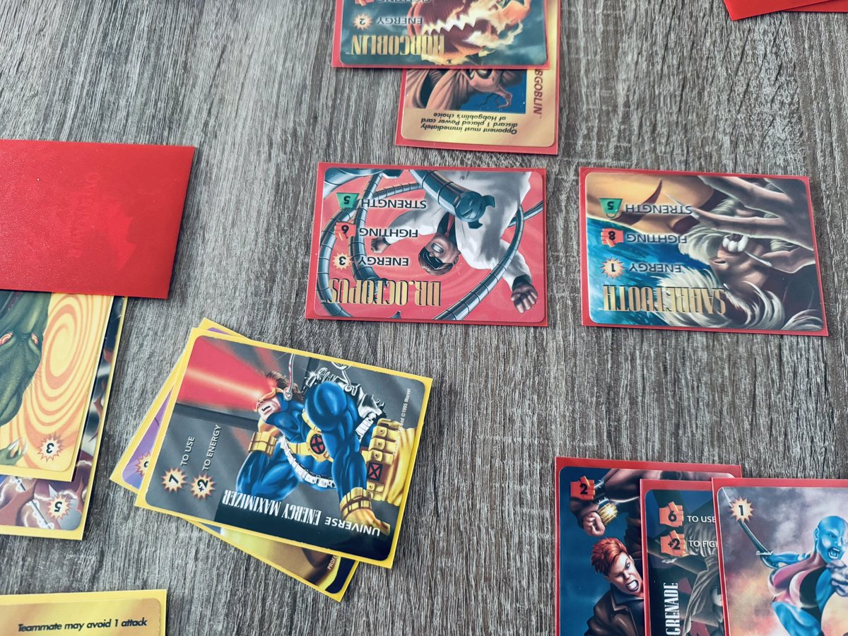 WojennikTV's tweet image. 💥 „Overpower” (1995, Fleer/Skybox)
A classic CCG where teams of 4 superheroes battle using Power, Universe &amp;amp; Special cards. Win by KO’ing rivals, completing missions, or outlasting your opponent’s strategy. A ’90s collectible gem. 🃏⚡

#CCG #Overpower #BoardGames #gaming