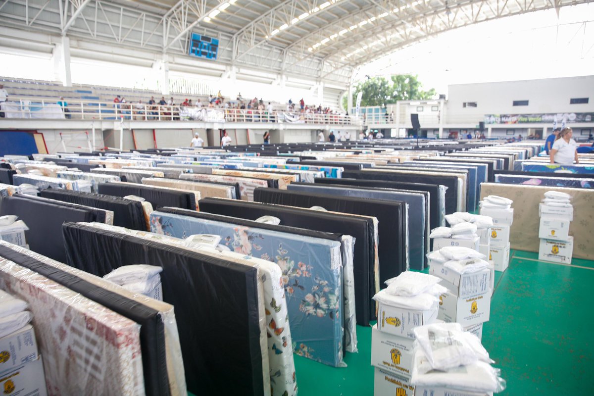 ¡Completamos la entrega de ayudas para todos los afectados de Pescaíto!

Hoy iniciamos la entregas masiva de las ayudas que gestionamos ante <a href="/UNGRD/">UNGRD🇨🇴</a> para nuestra gente.

De Pescaíto recibimos 544 reportes oficiales de afectación, hoy todos fueron atendidos y entregados. Así iremos