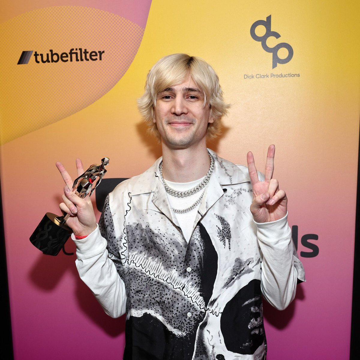 xQc calls out groups and organizations on Twitch for botting their viewers after the platform’s new update removed some viewbots

“Talent agencies receive a % from ad streams their talent does. By inflating their streamers they can sell massive ad packages in bulk and take in