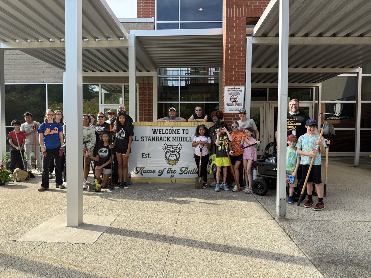 School and field cleanup today, grateful for all the help 😊 We are ready for the new school year 😊