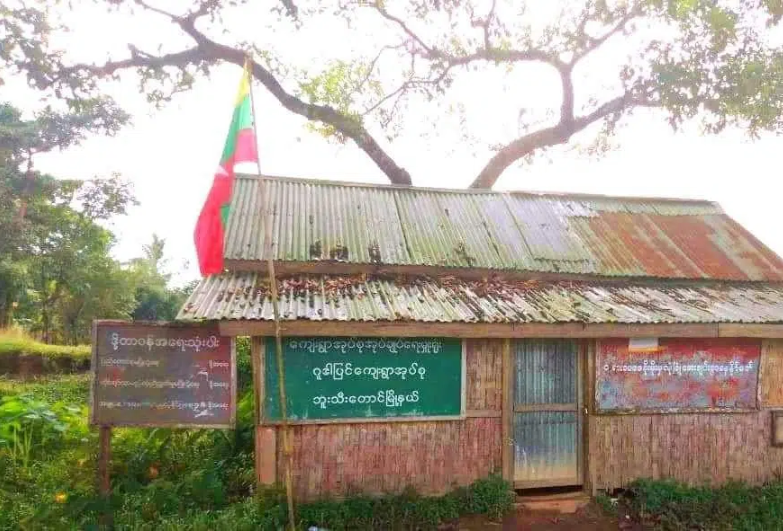 Rakhine Seize Rohingya Properties Following Arakan Militias' Takeover of Buthidaung

Read more: arakanna.net/en/6mw9

#Arakan_News_Agency
