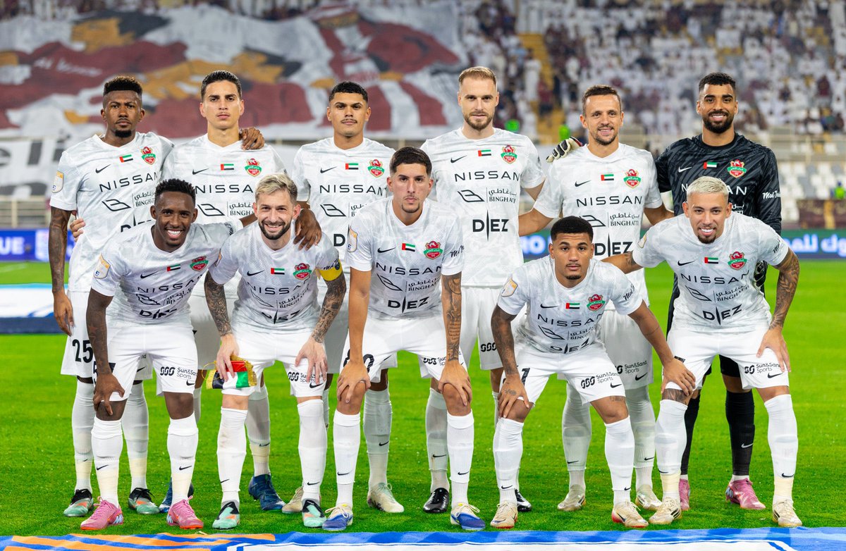 1- مباراة اليوم بينّت لنا شغل الإدارة في الصيف .

الفريق بحاجة لـ :
جناح يمين اجنبي سوبر
باك يمين
قلب بديل بوغدان

2- الإعداد البدني :
معقولة اللعيبه راحوا المعسكر ؟
كل 5 دقايق لاعب طايح فيه شد او نقص باللياقه !!!!

3- ترقيع باولو سوزا بالتبديلات :

أقسم بالله التجديد مع باولو