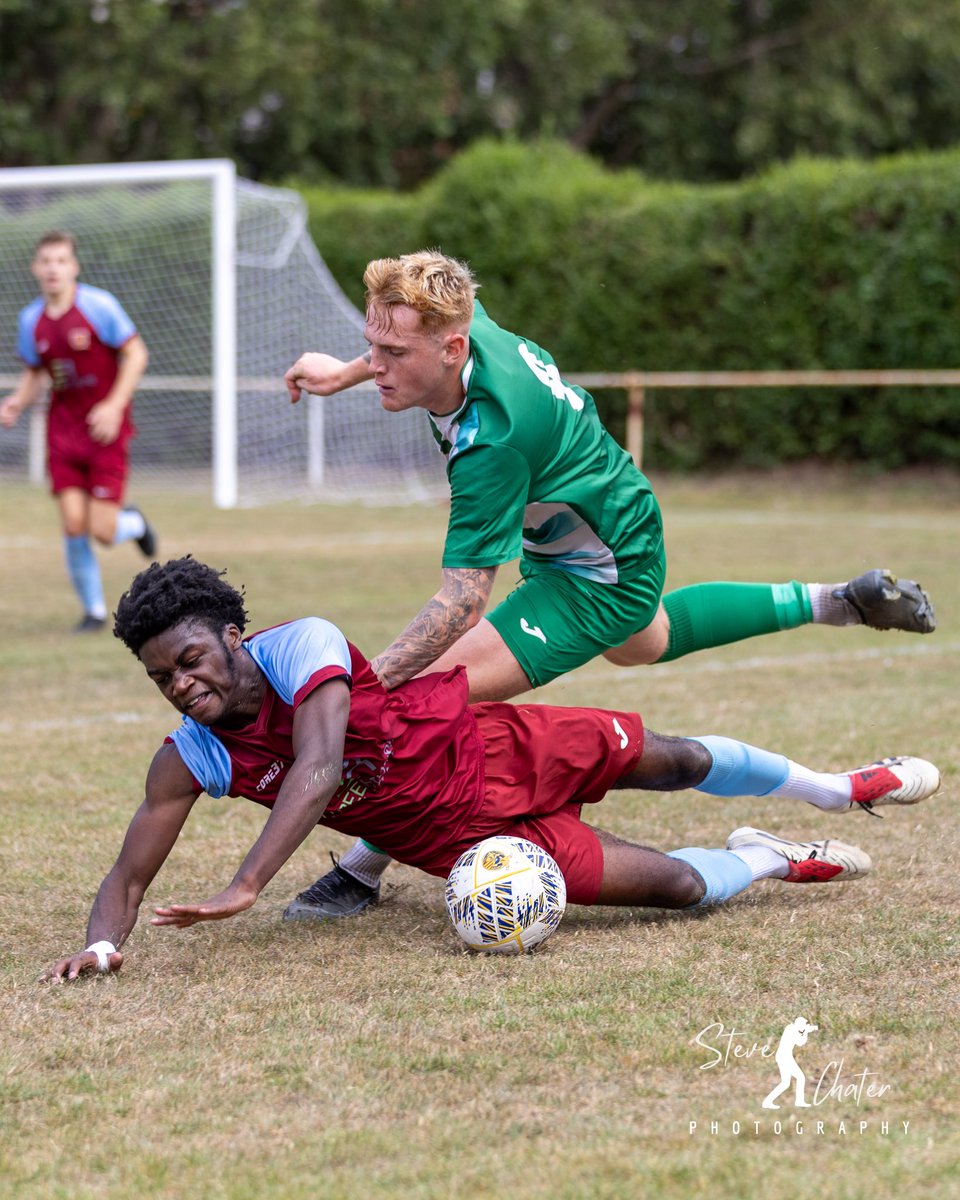 Steve_Chater's tweet image. Four frames from today’s @nfalliance1890 game between @PercyMainAFC and @HexhamfcS. 

Full set of photos on Facebook @ Steve Chater Sports Photography