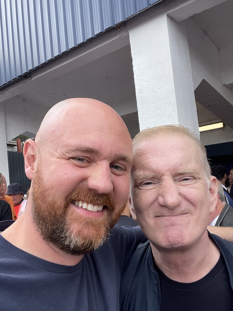 dave_alex_'s tweet image. The only highlight of today. What a guy 🧡