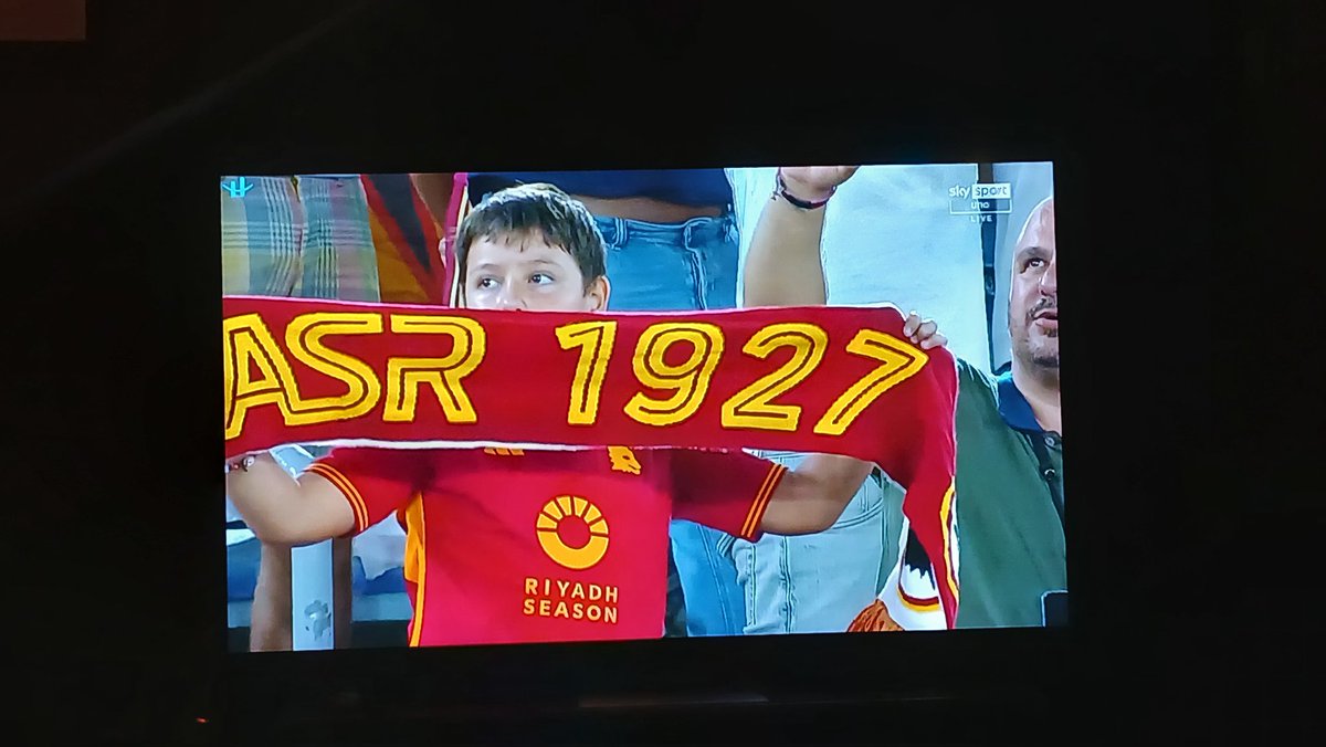 Relish_____'s tweet photo. Dajeee💛❤️ https://t.co/qEZmvjqubJ