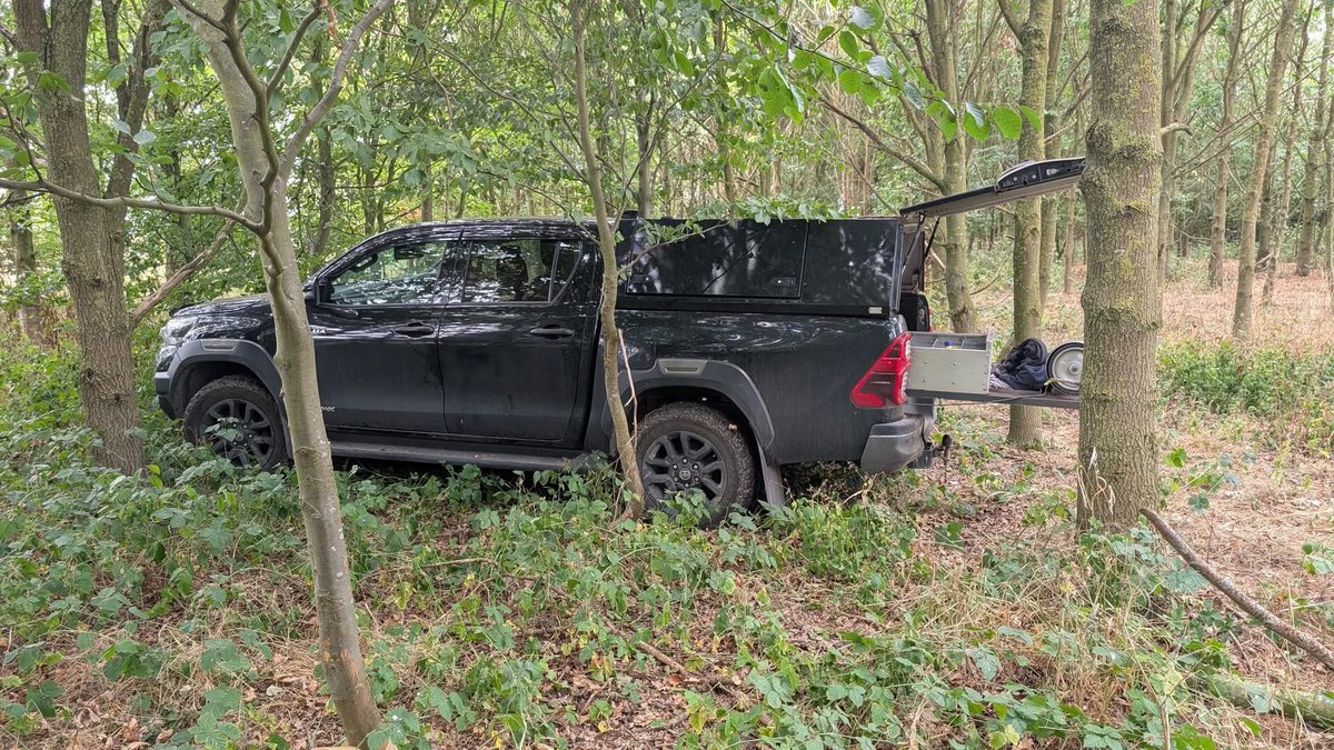 Lincolnshire Police Rural Crime Action Team (RCAT) (@lincsruralcrime) on Twitter photo A farriers work vehicle. His office and work station. His pride and joy that he has worked extremely hard to buy and build up the tools of his trade.
Stolen yesterday morning from Bourne and recovered today by us.
#Tracker
#RuralCrime
<a href="/NFUtweets/">National Farmers' Union</a>
<a href="/LincsPolice/">Lincolnshire Police</a>
1/2 A farriers work vehicle. His office and work station. His pride and joy that he has worked extremely hard to buy and build up the tools of his trade.
Stolen yesterday morning from Bourne and recovered today by us.
#Tracker
#RuralCrime
<a href="/NFUtweets/">National Farmers' Union</a>
<a href="/LincsPolice/">Lincolnshire Police</a>
1/2