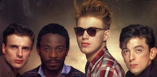 AlasdairMcDoug4's tweet photo. #LastUp on tonight's #CreativeDistortion on
@SunnyGRadio

'I Can't Help Myself' by Orange Juice @EdwynCollins 

Thank you for joining me tonight and I will see you next Saturday night.   

#SaturdayNight #CreativeDistortion #SunnyGRadio #CommunityRadio #IndieRadio https://t.co/ogcvhZDAWQ