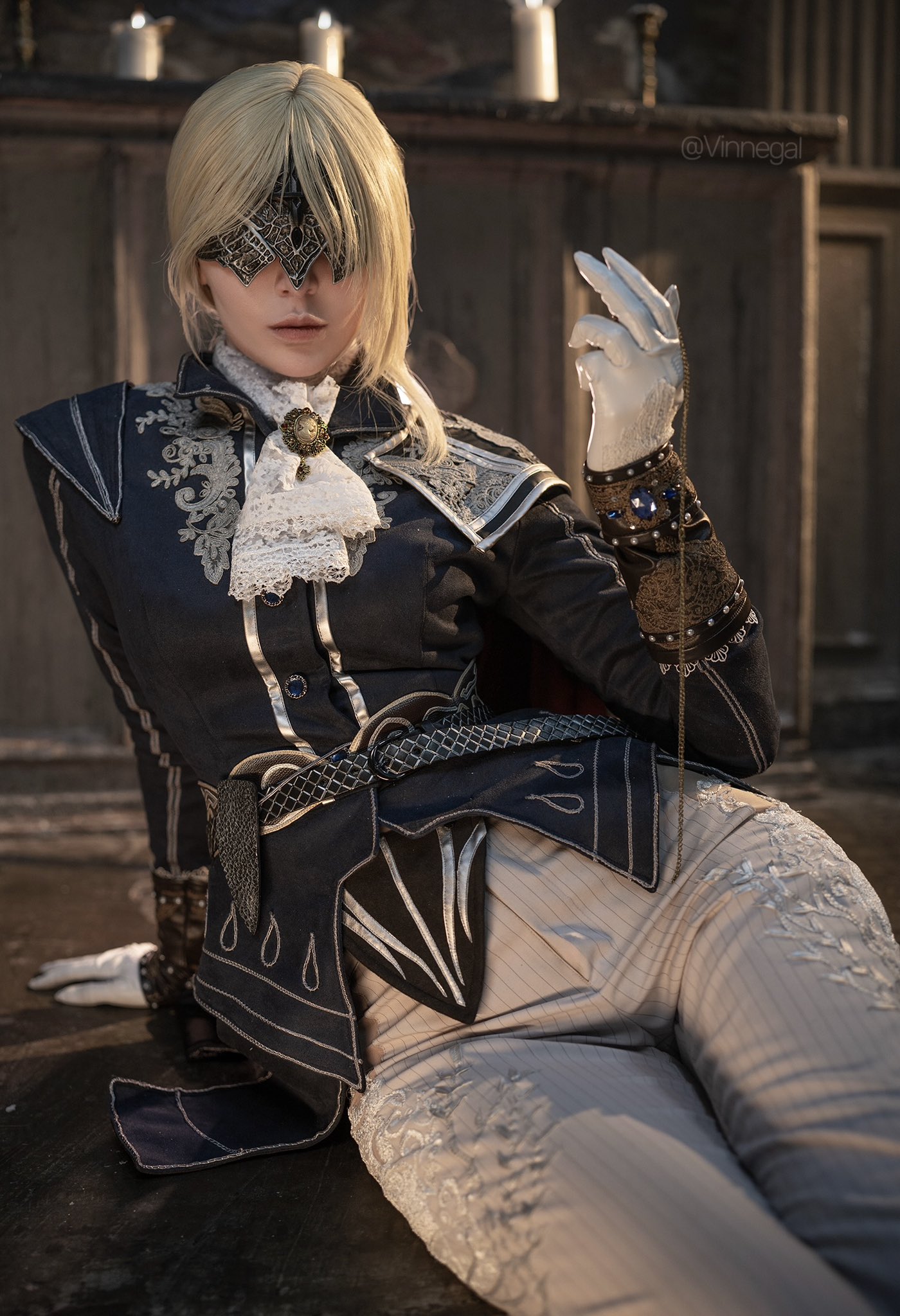 vinne🩸 on X: my duchess cosplay from elden ring nightreign 🥖  t.coDUEFgUdjEO  X
