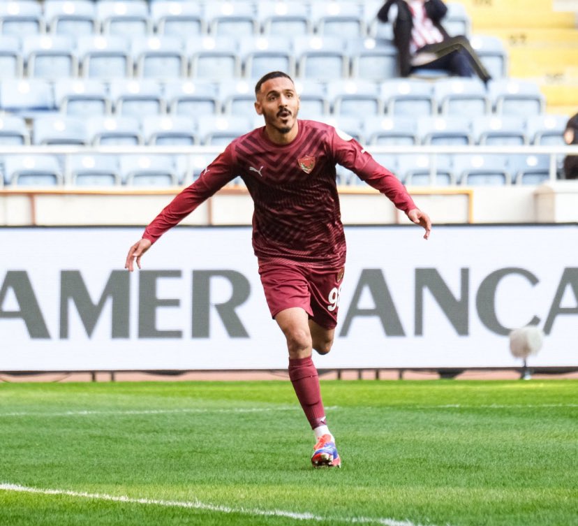 عاااااااااااااااااااااااااااااااااااجل 🚨🚨🚨🚨🚨🚨🚨🚨🚨  الرياضية 

نادي #النجمة يتفق مع الفرنسي بلال بوطوبة لاعب هاتاي سبور التركي...

سيصل الرياض الإثنين المقبل لإجراء الفحوص الطبية وتوقيع العقد.