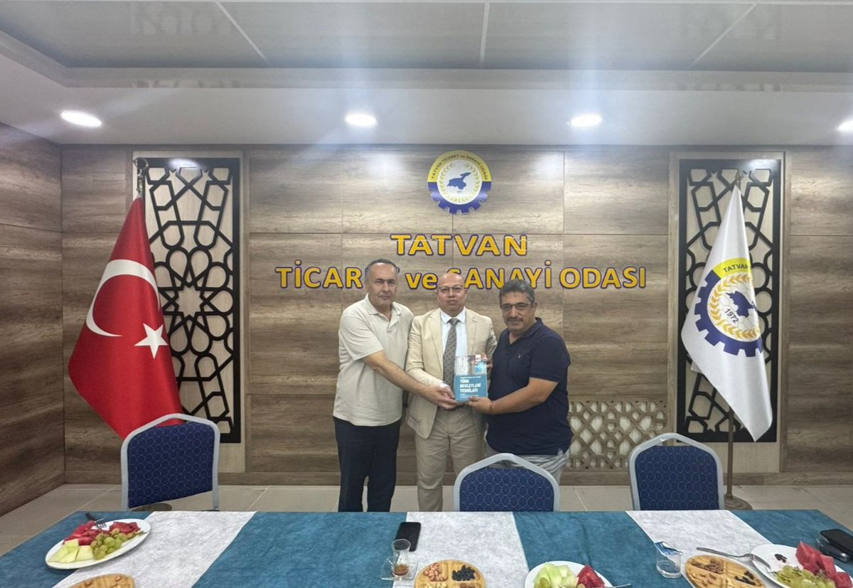 📍 Tatvan Ticaret ve Sanayi Odası Ziyareti

MÜSİAD İzmir Şubesi olarak, iş dünyamızın kıymetli paydaşlarından Tatvan Ticaret ve Sanayi Odamızı ziyaret ettik.

Tatvan’ın ticari potansiyelini, yatırım imkanlarını ve bölgesel kalkınmaya katkı sunacak iş birliklerini ele aldığımız