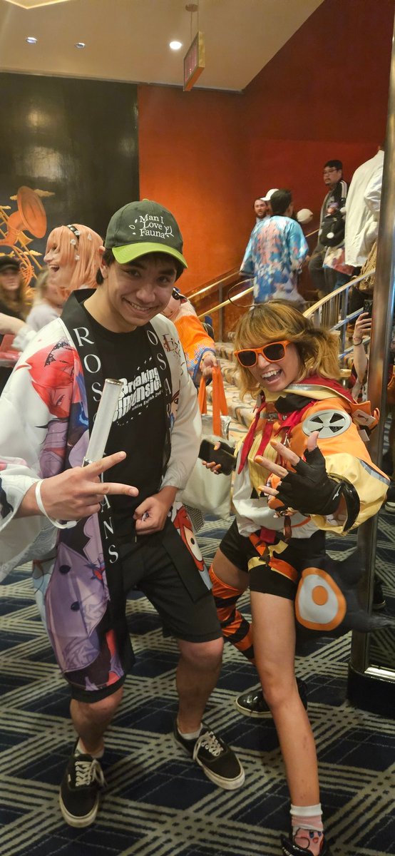 DigiCole π΅ (@digicole19) on Twitter photo I got meet an ABSOLUTE legendary Gigi cosplayer, <a href="/Bananahpeelowo/">πBananahpeelπAFOπ</a> !
Legendary heelie/skating and nunchuck work! I got meet an ABSOLUTE legendary Gigi cosplayer, <a href="/Bananahpeelowo/">πBananahpeelπAFOπ</a> !
Legendary heelie/skating and nunchuck work!