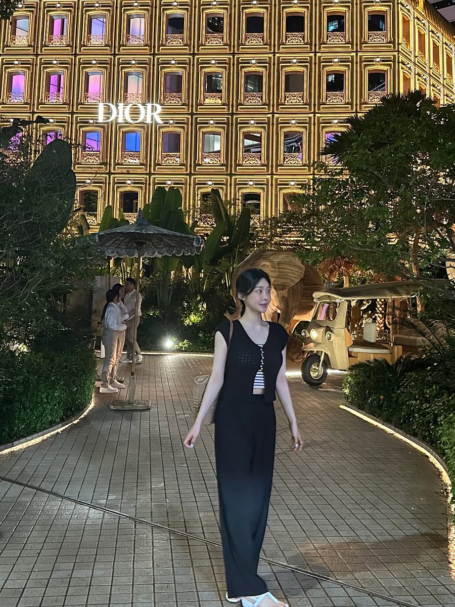 친해지고 커피한잔 할분?     t.me/emart888
#HumanRights #둘만의시간 #스트리밍 #싱가포르맛집