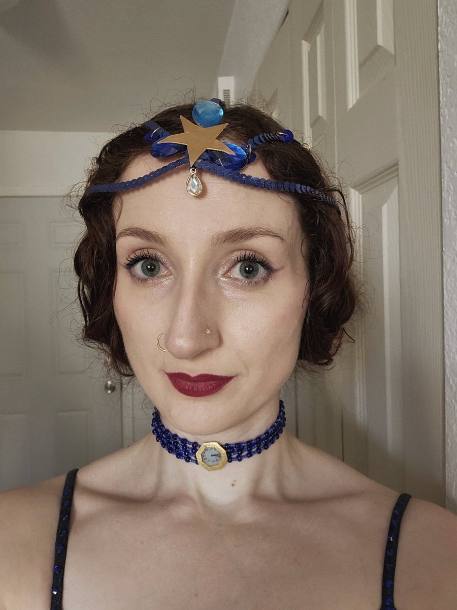 benbuttonswift's tweet image. Now presenting......Tortured Showgirl's Midnights. Or the Midnight Showgirl Department?
I dreamed up and created this look late winter/early spring and hadn't had the spoons to try it on (it takes two people to get into the bodysuit). Then #TSTheLifeofaShowgirl was announced