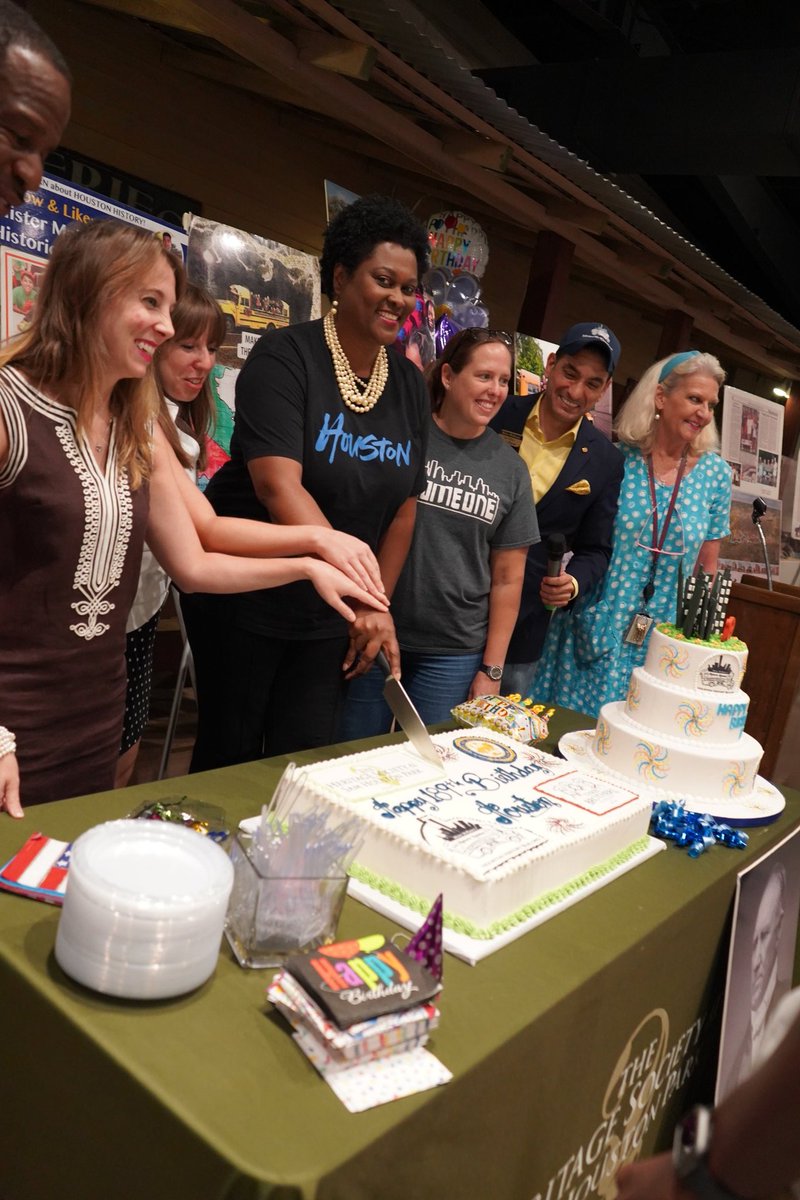 MarioforHouston's tweet image. District H was proud to celebrate Houston’s 189th birthday with @heritagesociety! Huge thanks to @McKinneysHOU for helping make this celebration of our city’s rich history so special. Here’s to H-Town’s incredible past and bright future!