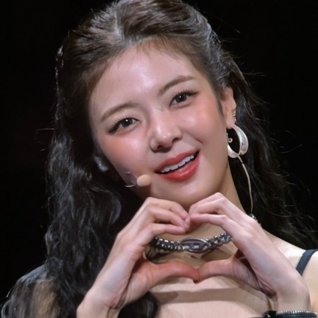 Awww her visuals are no joke I’m dying!