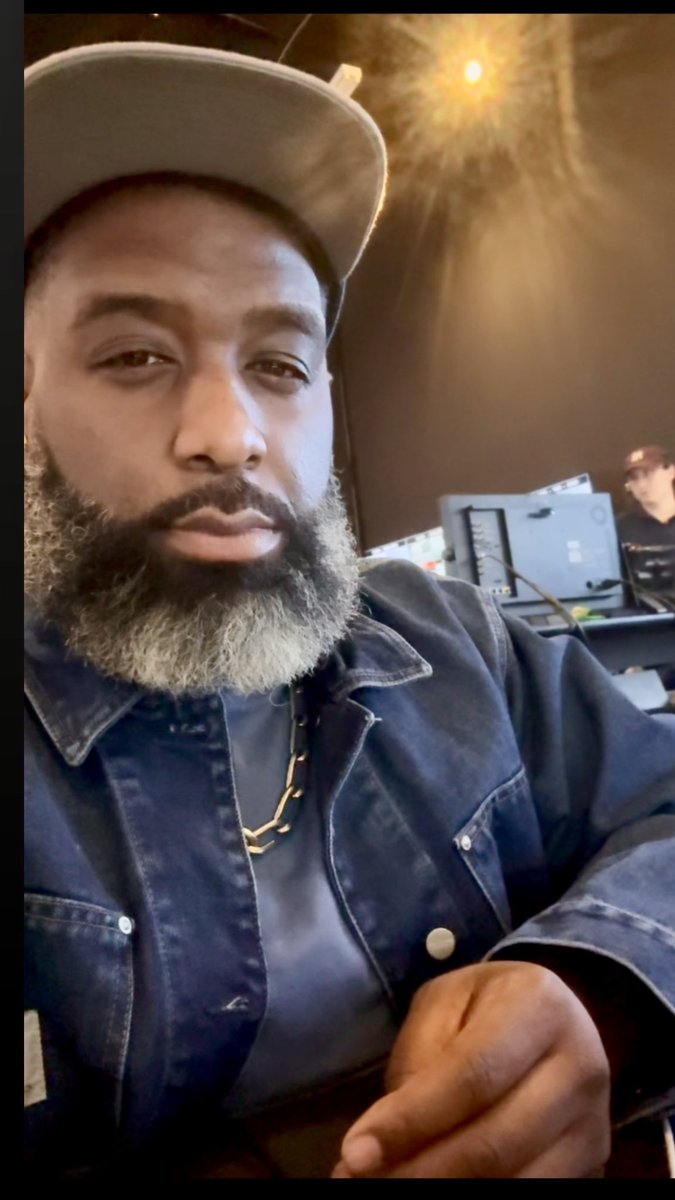 Daddy’s Homeeeeeeeeeeeee 🏠 ready for alllllll new <a href="/OfficialOPLive/">On Patrol: Live</a> Nexttttttt on <a href="/ReelzChannel/">REELZ</a> <a href="/peacock/">Peacock</a> !!! can’t do this without my iced coffee!! almost show time!!! who’s ready and what do YOU need to get ready for #OPLive #OPNation