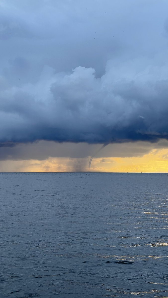 Я видел что-то типа смерча получается