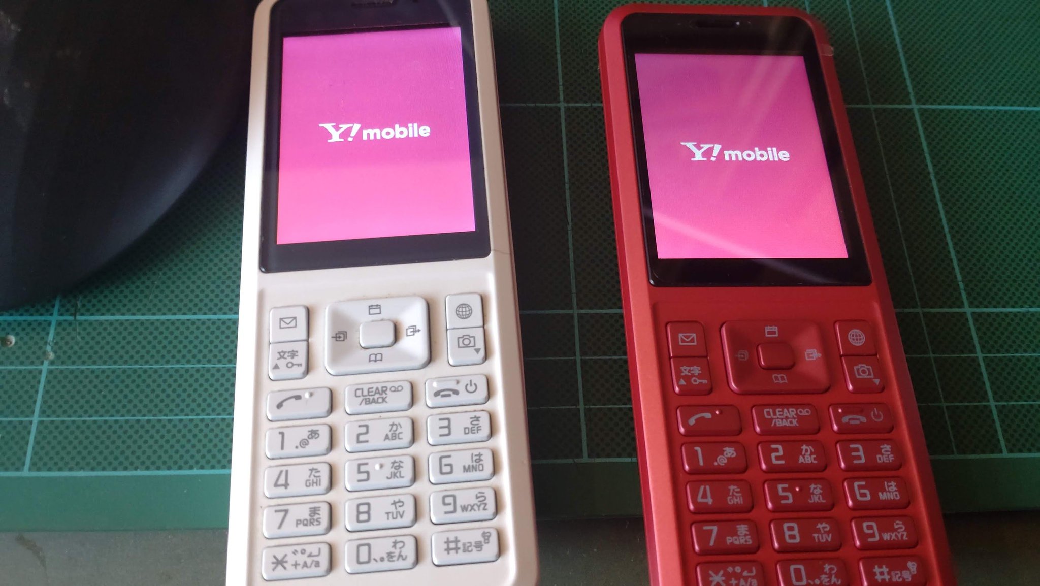赤色 タッチスクリーン携帯電話 V-N701 マルーンレッド NEC ボーダフォン 携帯電話本体のみ 中古