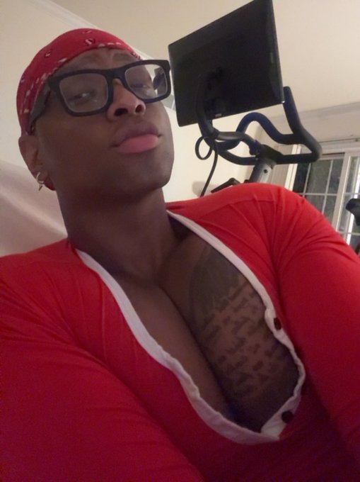 Watch Extra , Extra…..PEEETAAAHHH😱's leaked NSFW photo on TwXstars